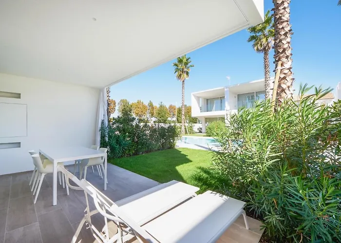 Daire Palms
