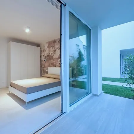 Palms * リド・ディ・イエゾロ